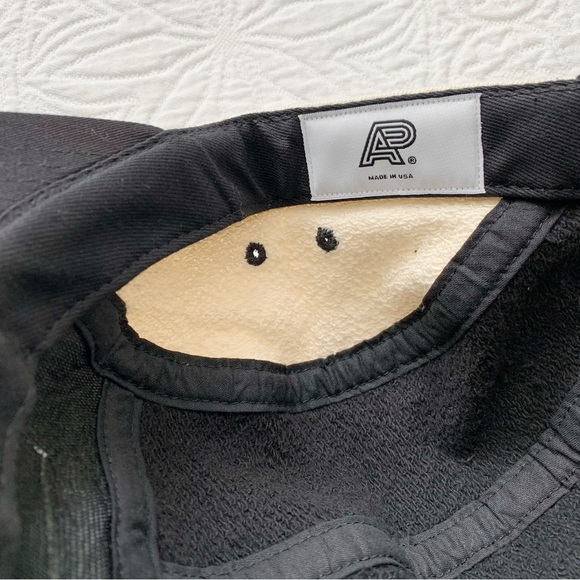 RARE🔥 Albino & Preto JSP 5-Panel Cap - Picture 5 of 5